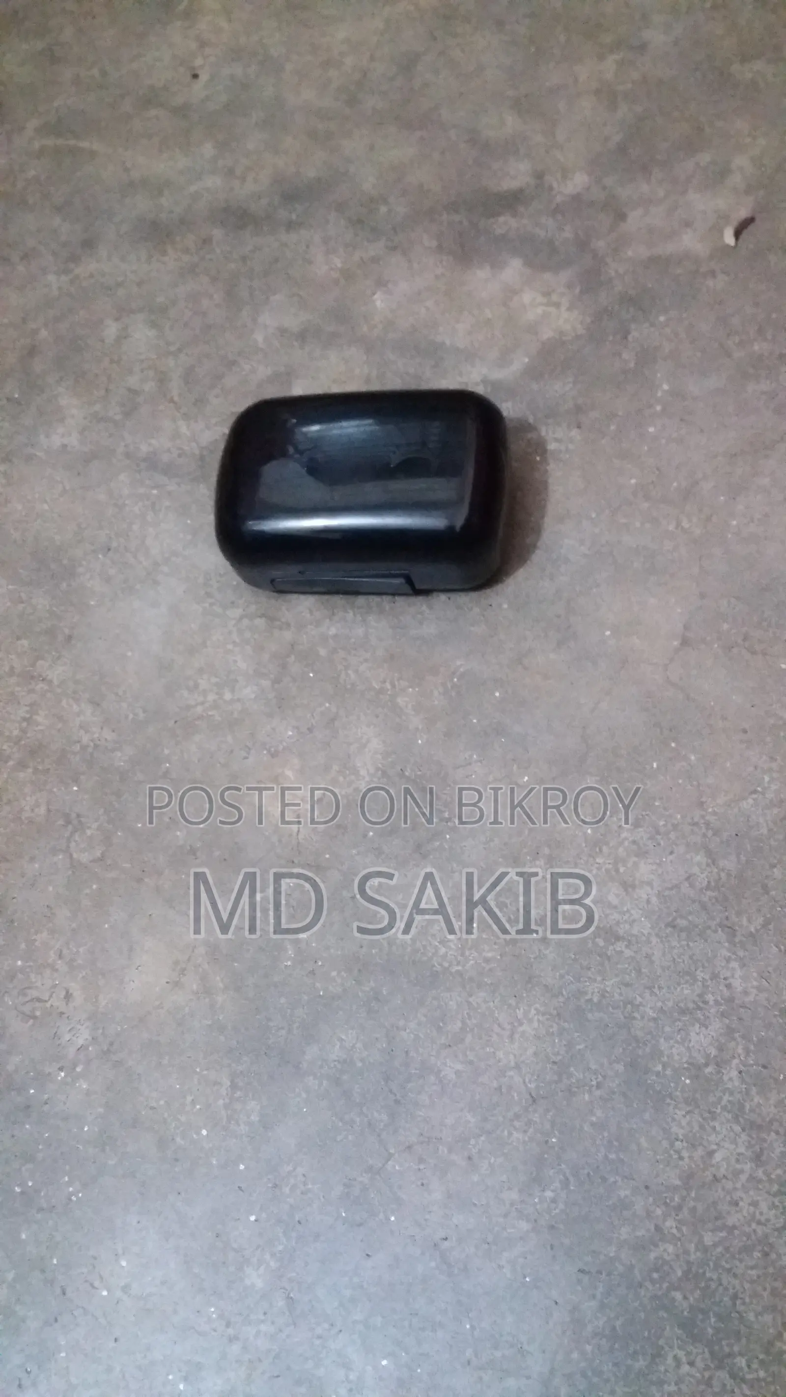 Airbuds M10