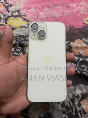Apple iPhone 15 128 GB Green