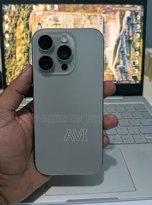 Apple iPhone 16 Pro 256 GB Silver