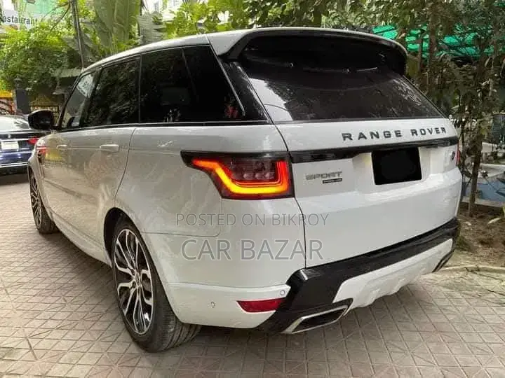 ল্যান্ড রোভার রেঞ্জ রোভার স্পোর্ট ২০২১ হোয়াইট