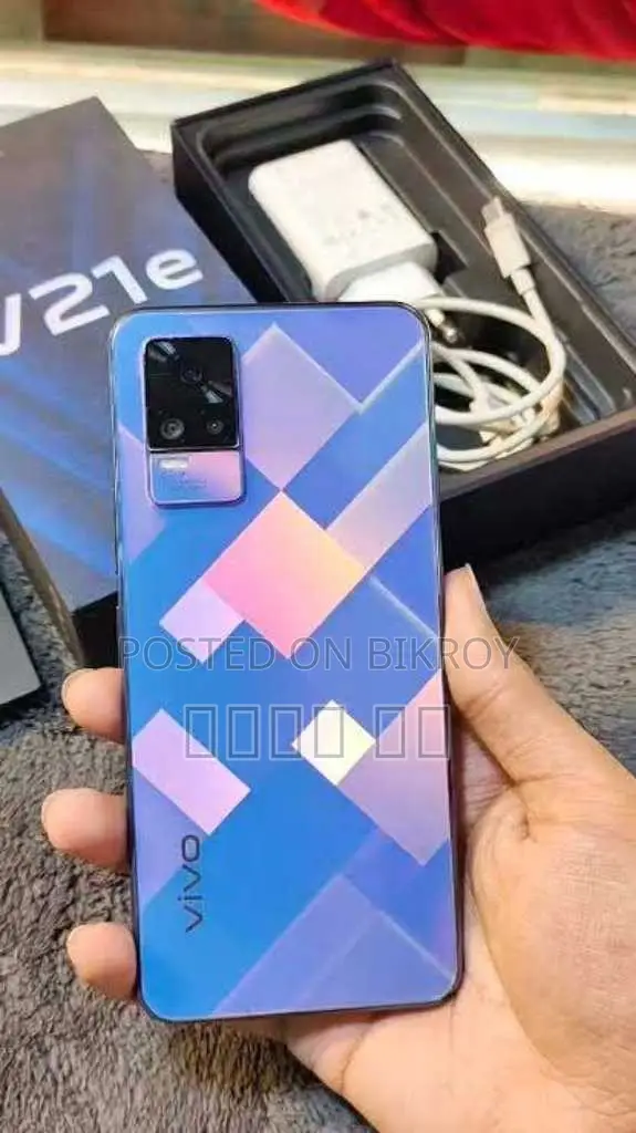 Vivo V21e 128 GB Purple