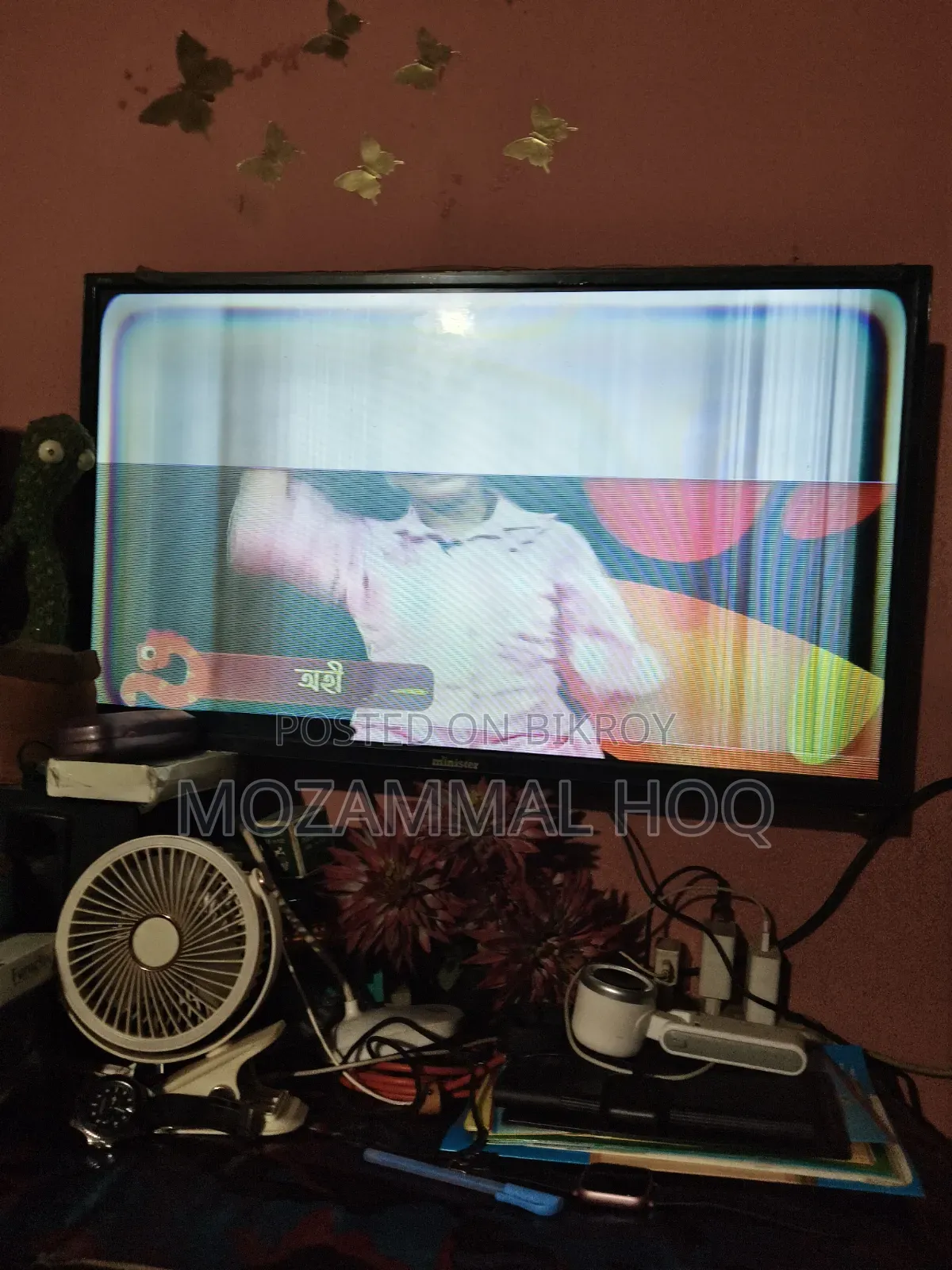Minister 32" LED TV