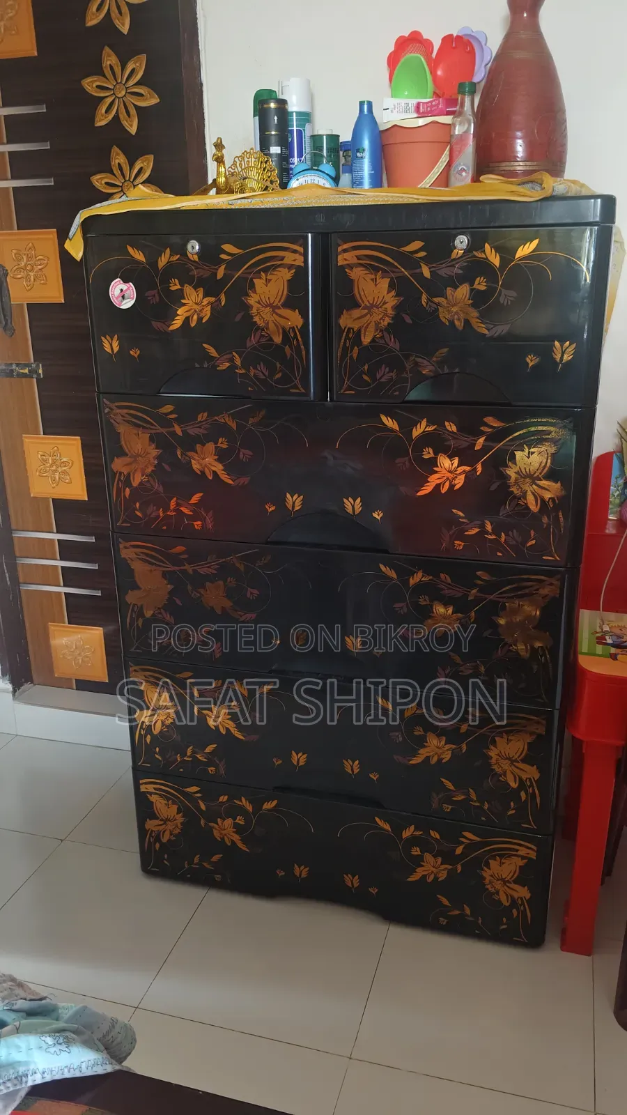 RFL 6 Drawer Plastic Cabinet in Good Condition