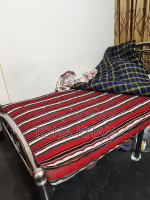 Bed, with mattress and quilt