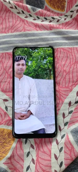 Vivo Y11 32 GB Red