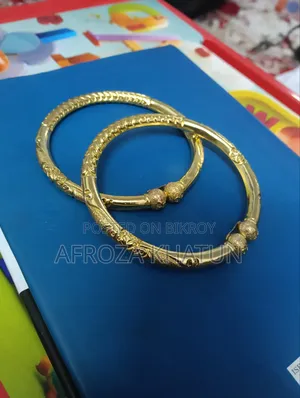 Gold-plated bronze bangle