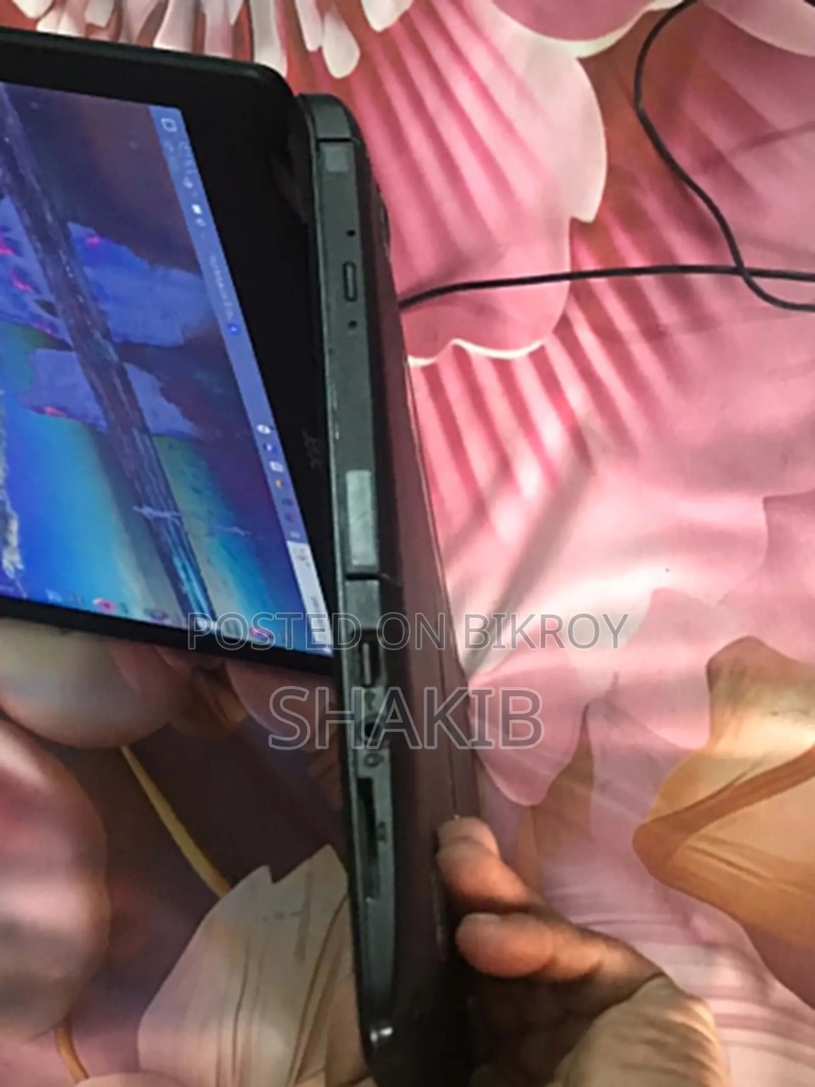 Laptop Acer Aspire ES1-572 4GB Intel Core i3 HDD 1TB
