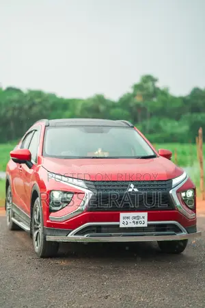 মিতসুবিশি একলিপ্স ক্রস ২০২২ রেড