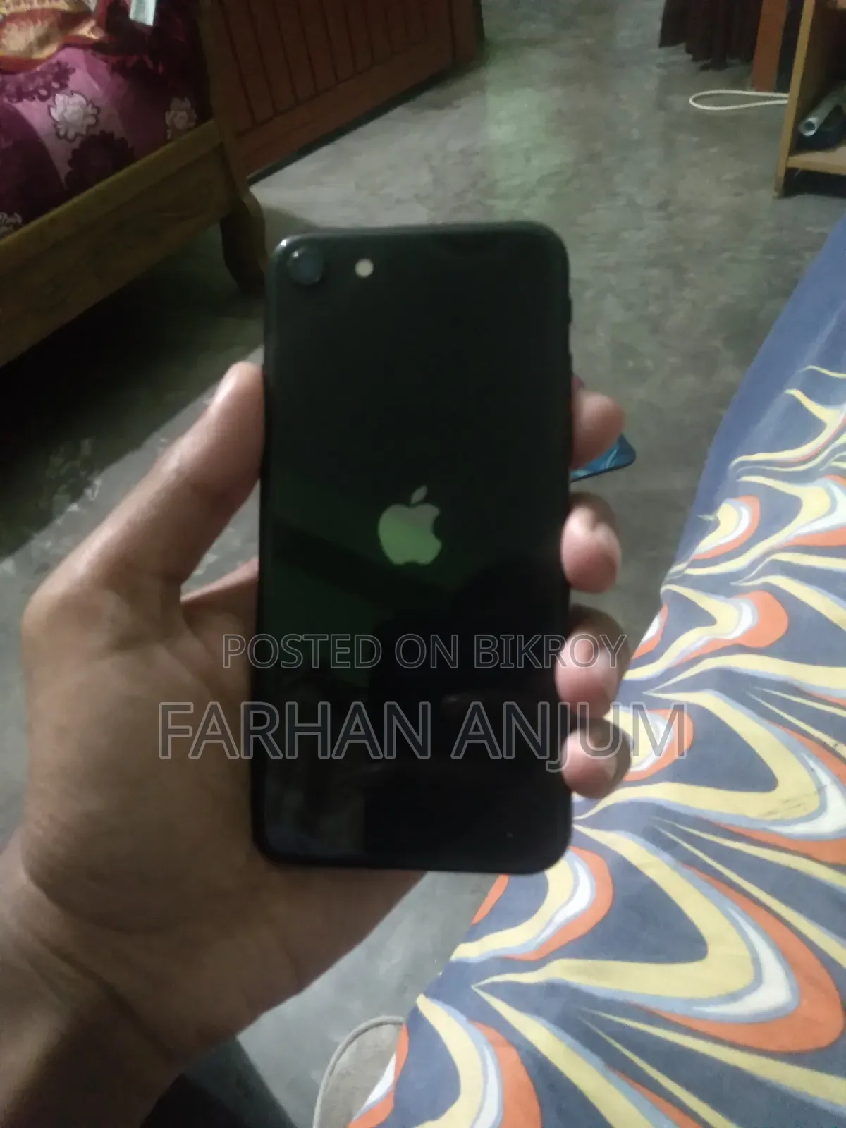 অ্যাপল আইফোন এসই (২০২০) ৬৪ জিবি কালো