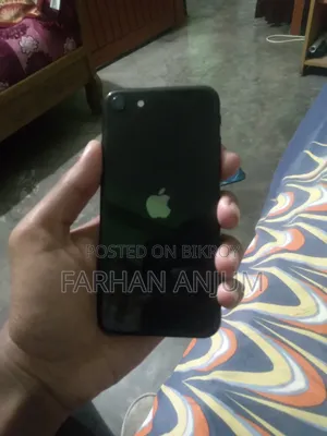 অ্যাপল আইফোন এসই (২০২০) ৬৪ জিবি কালো