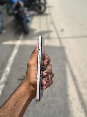 Oppo 128 GB Yellow
