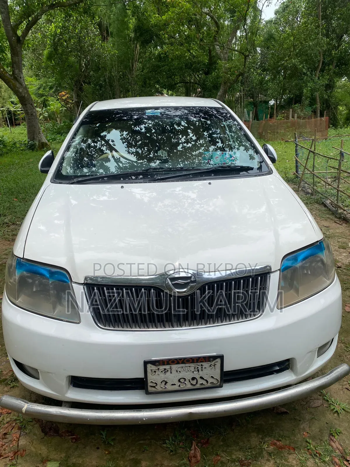টয়োটা করোলা সেডান ২০০৫ সাদা