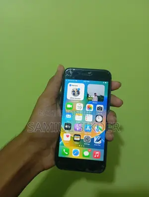 Apple iPhone 8 64 GB Black
