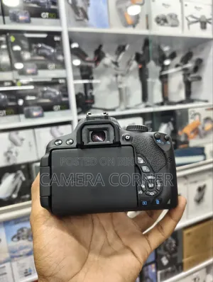 Canon 650d Camera With 18-55mm Lens