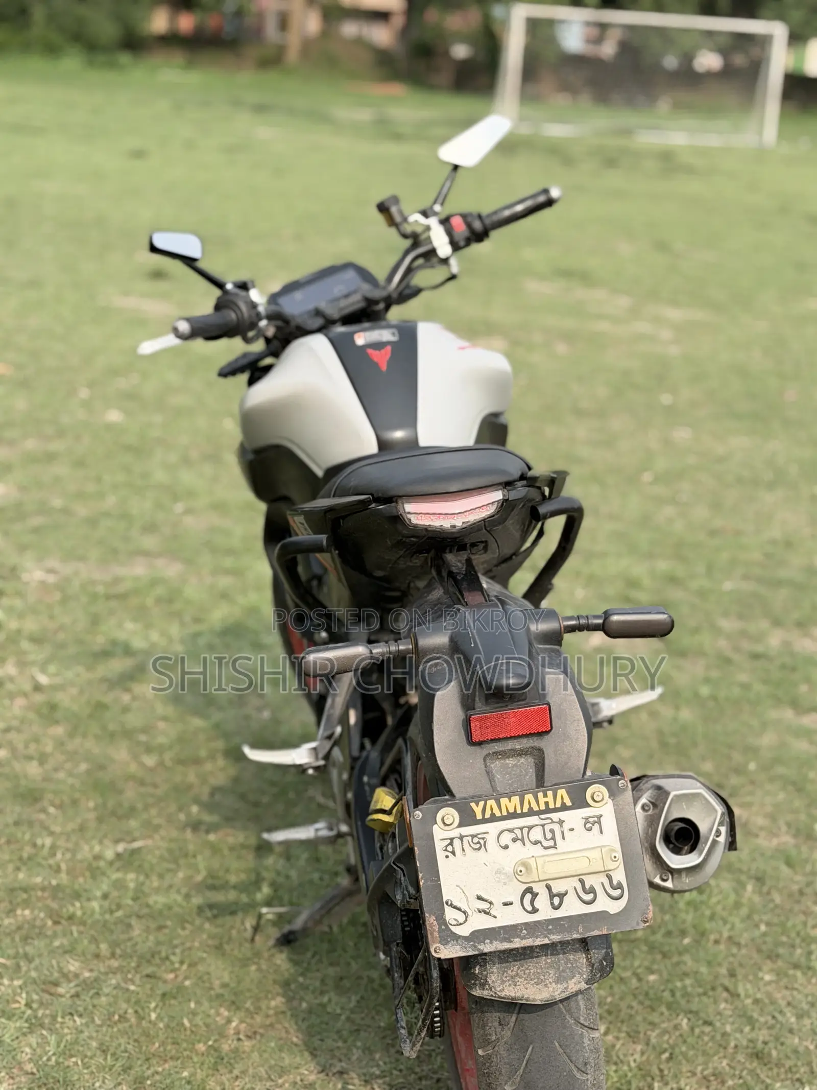 Yamaha Crux 2023 White