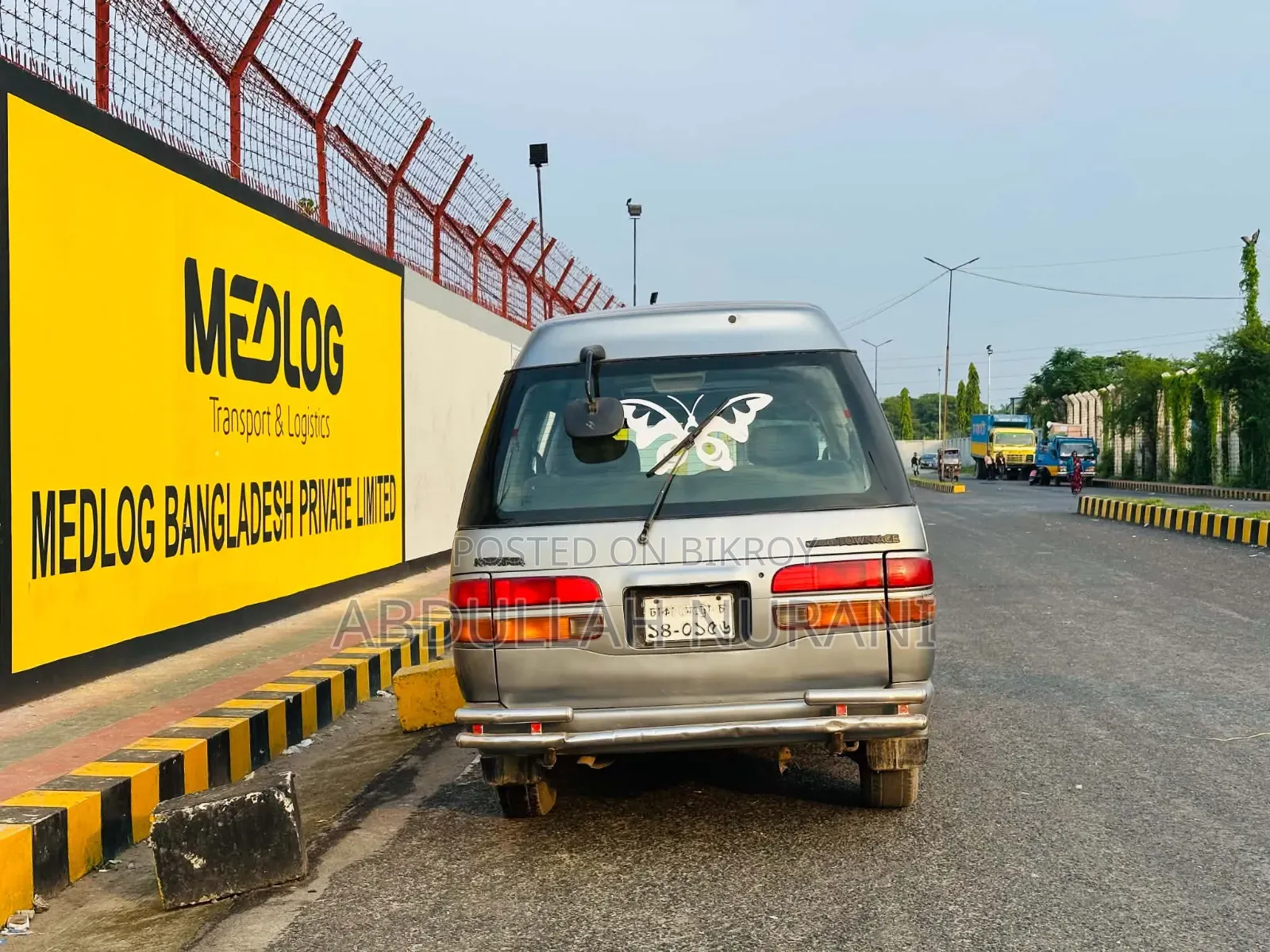 Toyota HiAce 1996 Silver