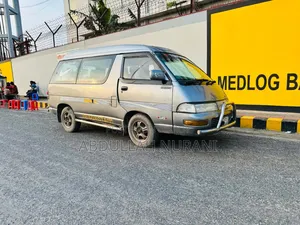 Toyota HiAce 1996 Silver