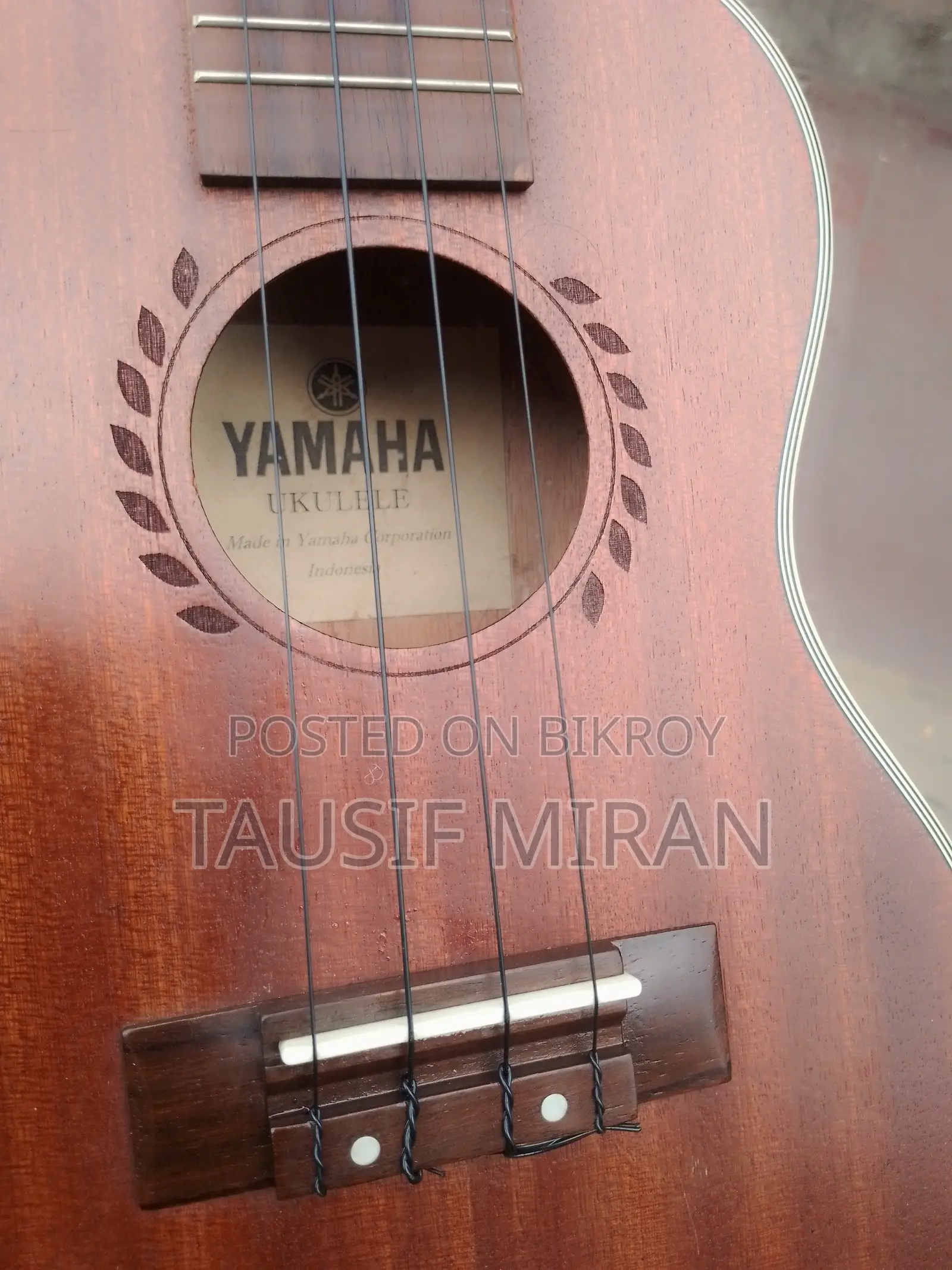 Yamaha Ukulele Indonesian