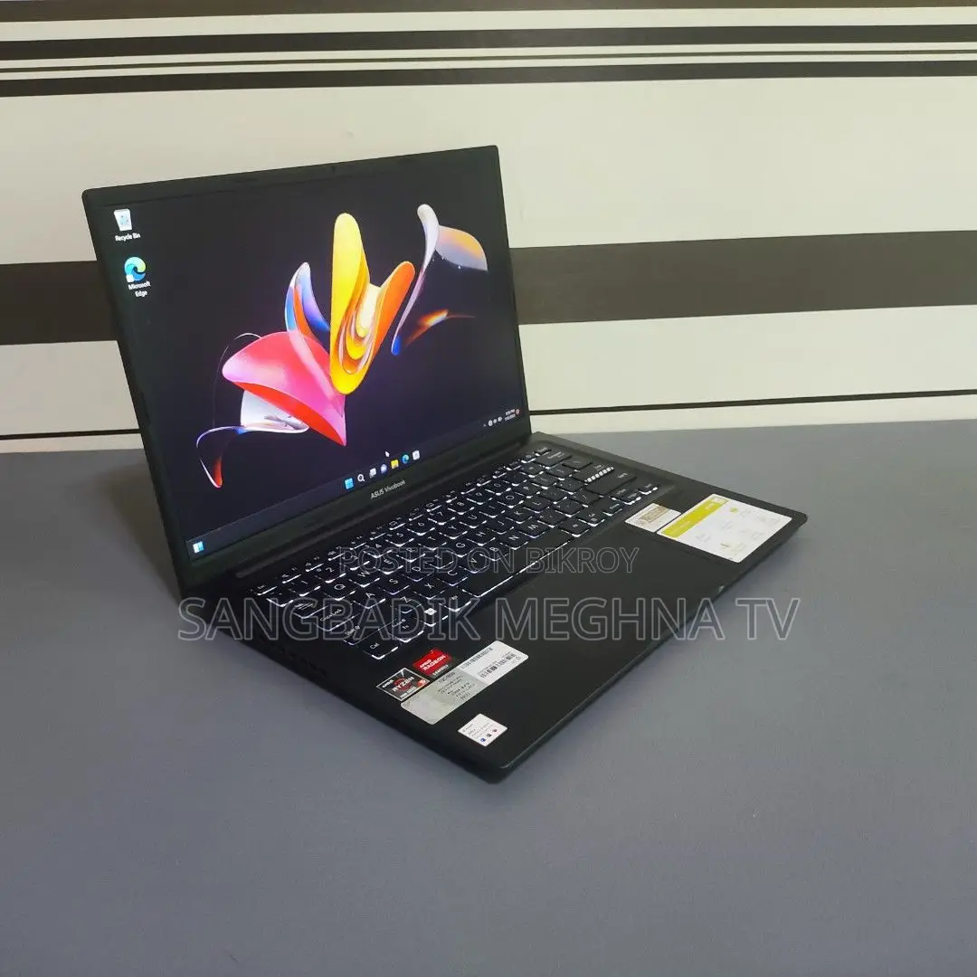 Laptop Asus 3GB Intel SSD 256GB