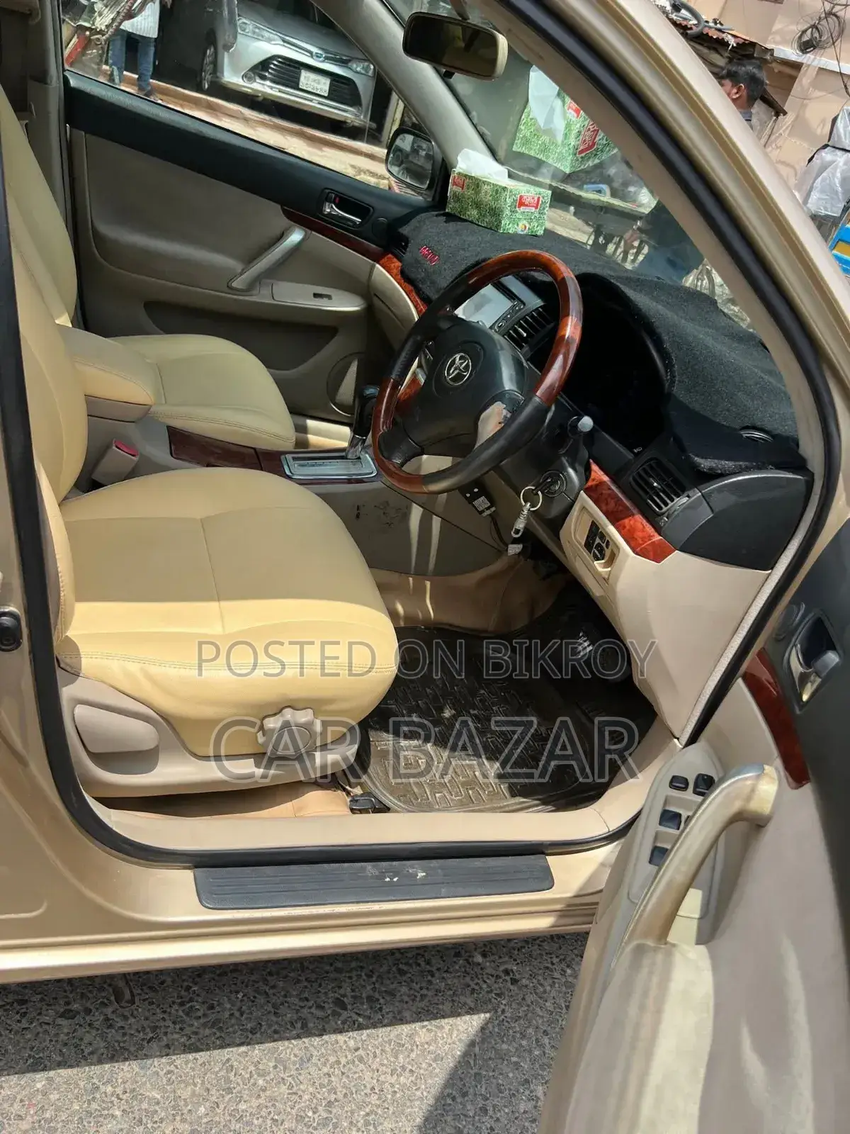 Toyota Premio 2004 Gold