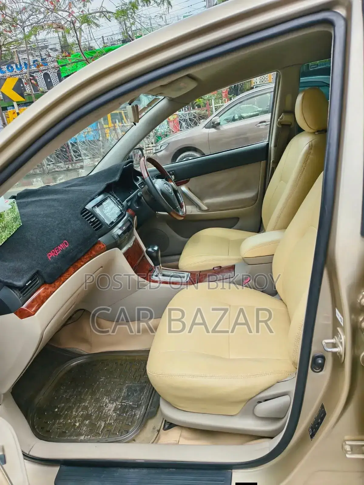 Toyota Premio 2004 Gold