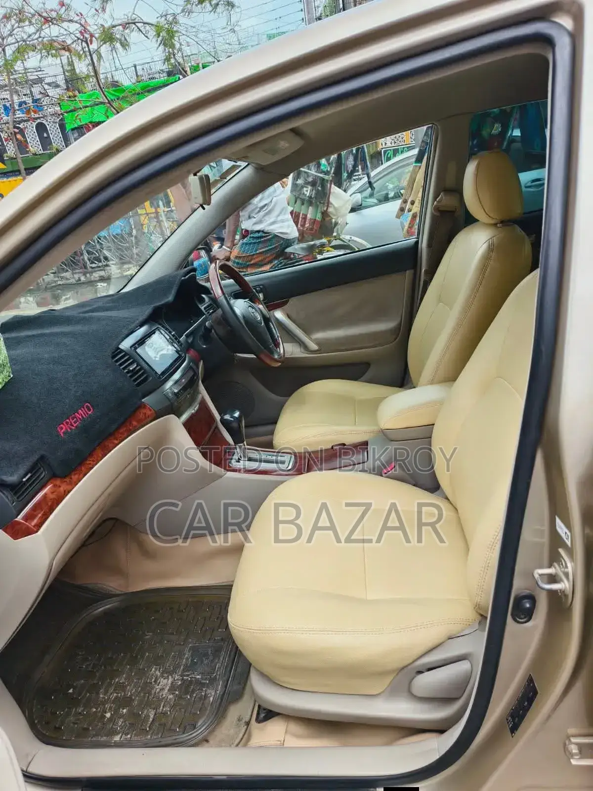 Toyota Premio 2004 Gold