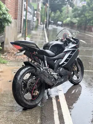 Yamaha 2014 Black