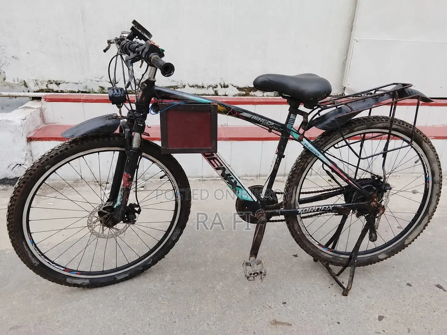 Runs 70+ km on full charge, you can test the 70+ mileage if you take it
