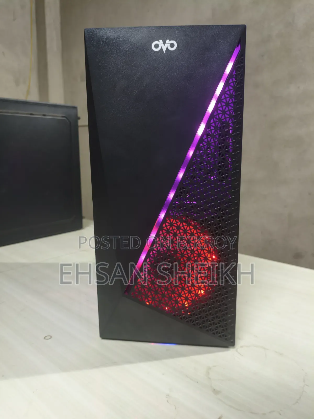 Desktop Computer Asus ET2013IUTI 8GB Intel Core Ultra 5 SSD 256GB