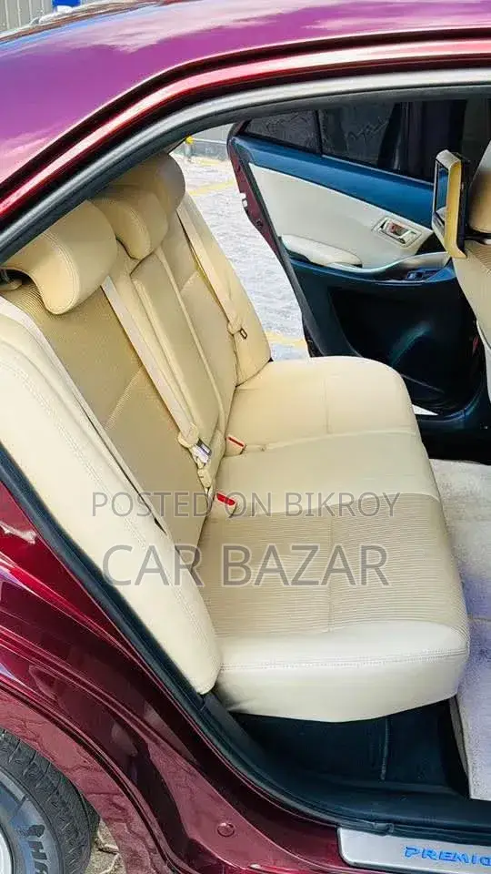 Toyota Premio 2017 Maroon