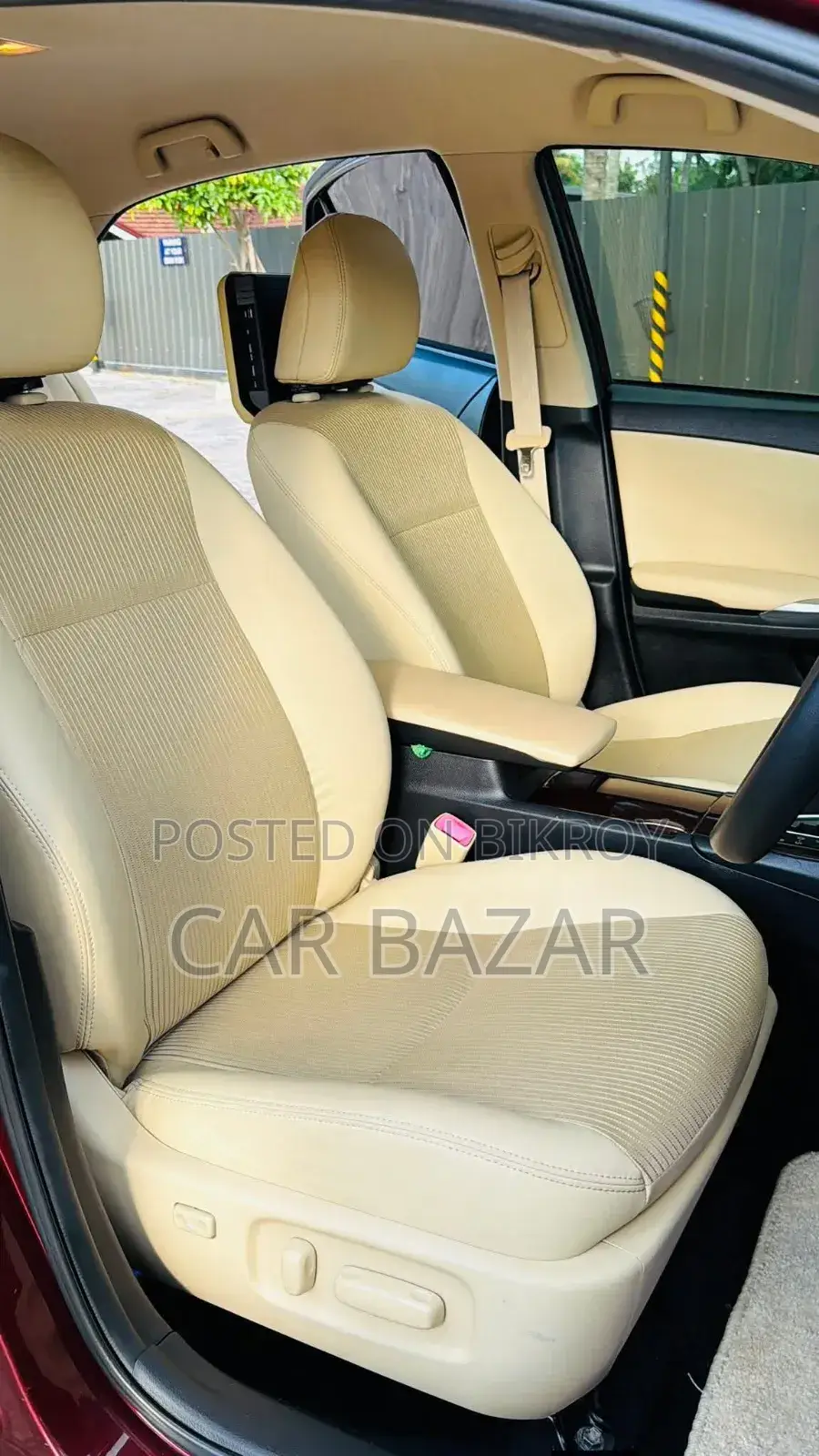 Toyota Premio 2017 Maroon
