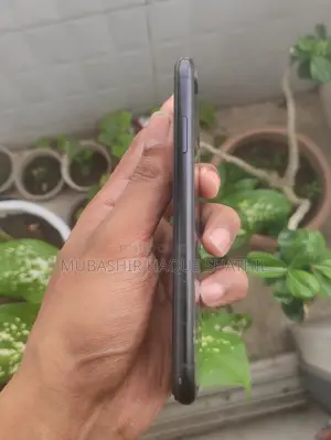 Apple iPhone XR 64 GB Black