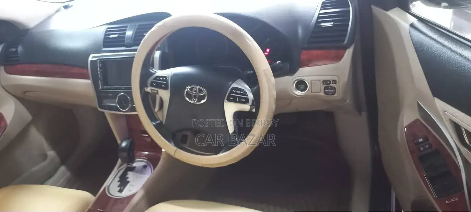 Toyota Premio 2015 Maroon