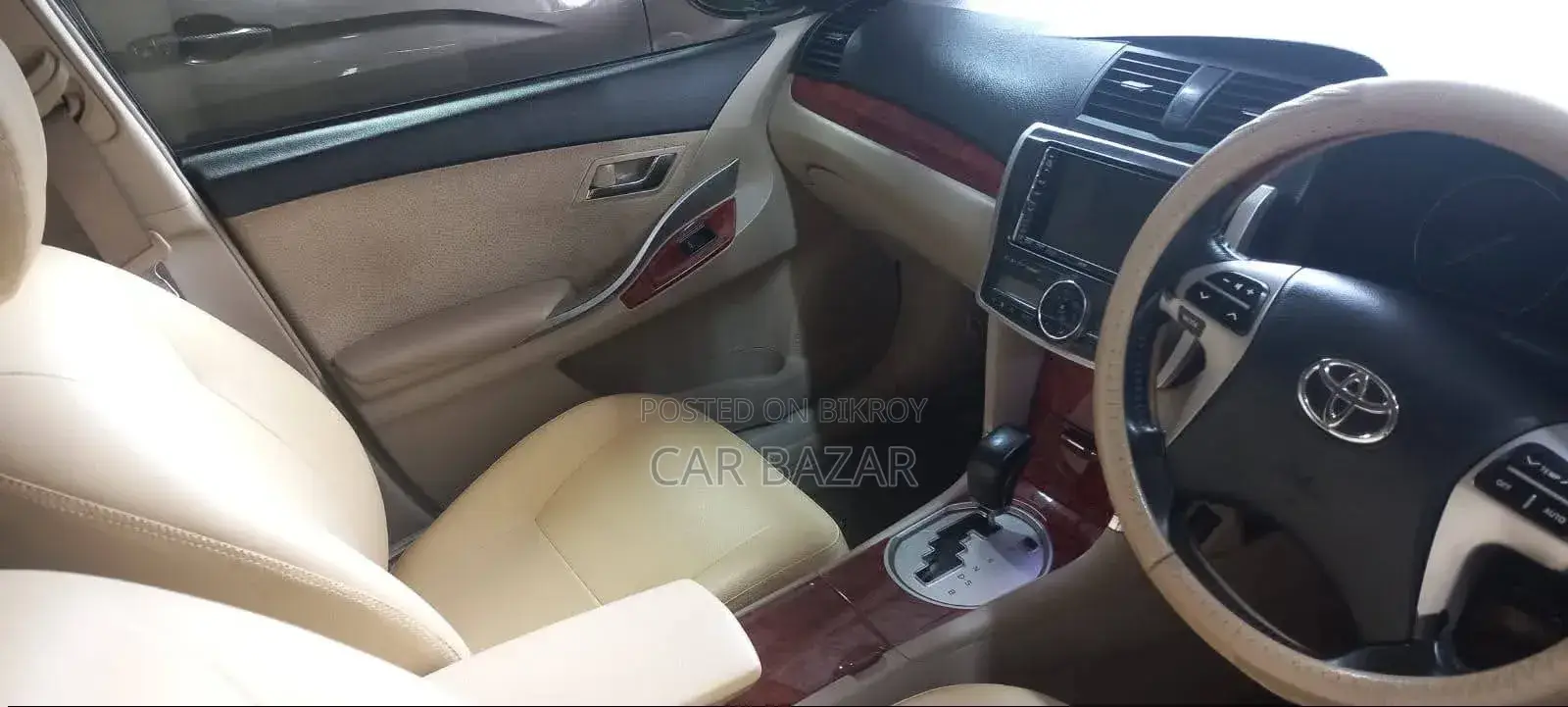 Toyota Premio 2015 Maroon