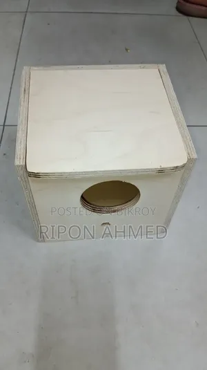 Breeding Box for Bagigar Birds -01 Pc