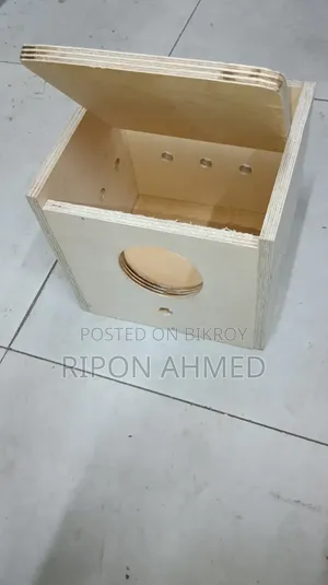 Breeding Box for Bagigar Birds -01 Pc
