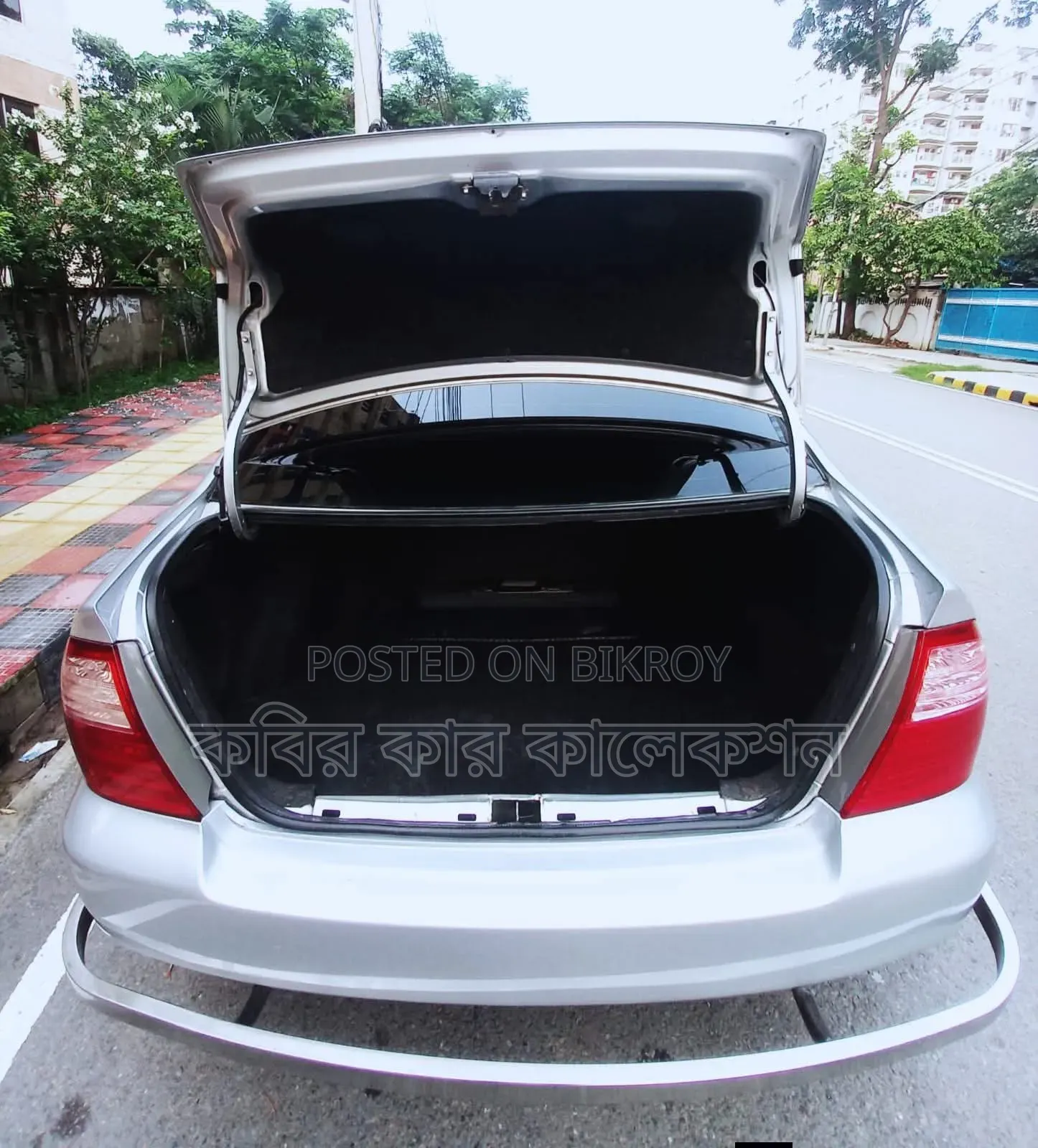 Toyota Corolla 2004 Silver