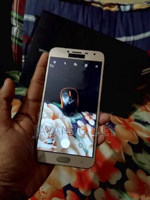 Samsung Galaxy J4 16 GB Gold