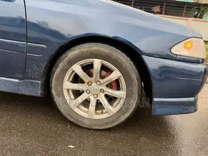 Toyota Carina 1.5 Front Wheel Drive Sedan 1997 Blue