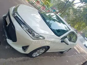 Toyota Axio 2018 White