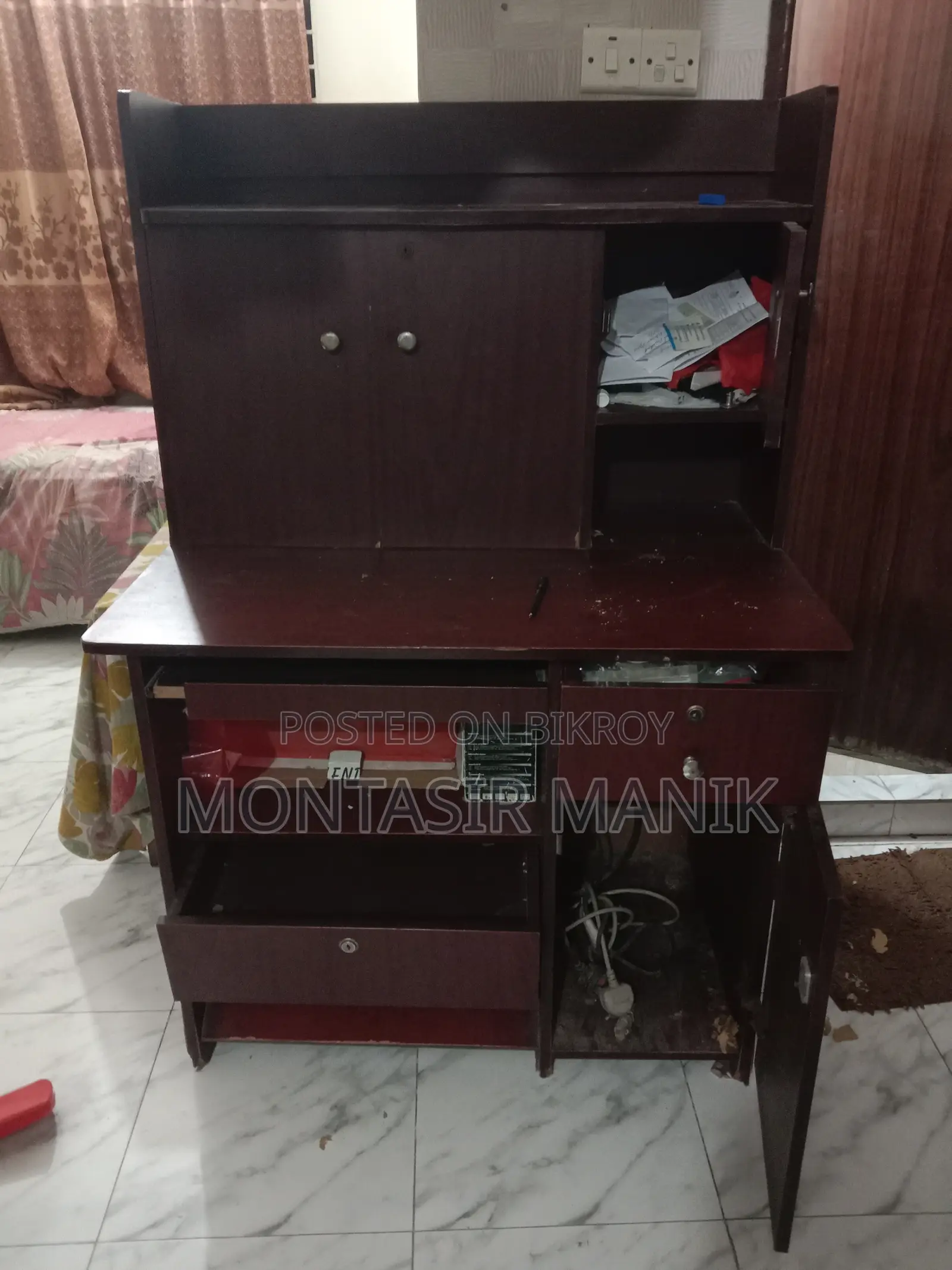 Computer Table Sell