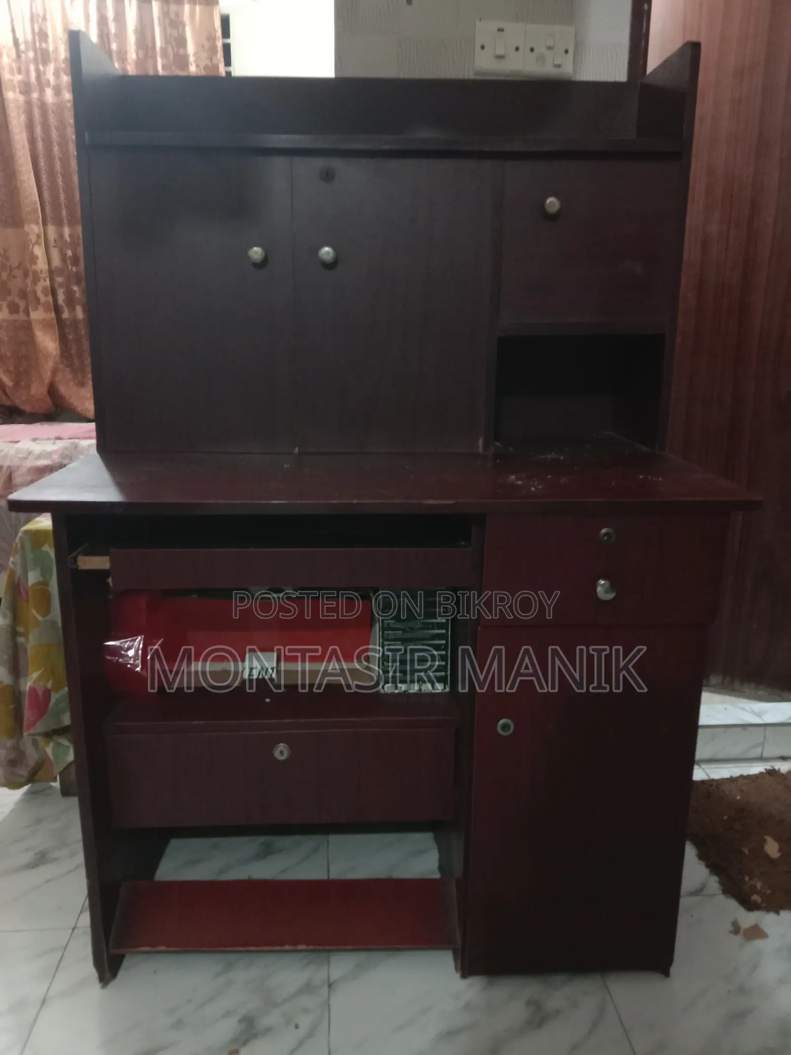 Computer Table Sell