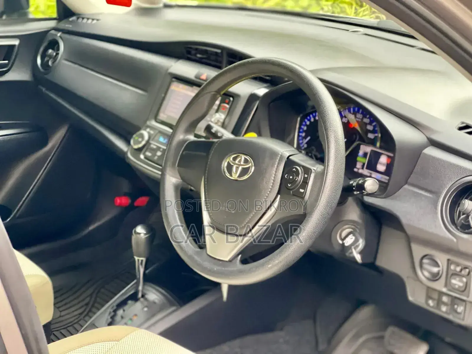 Toyota Axio 2018 Silver