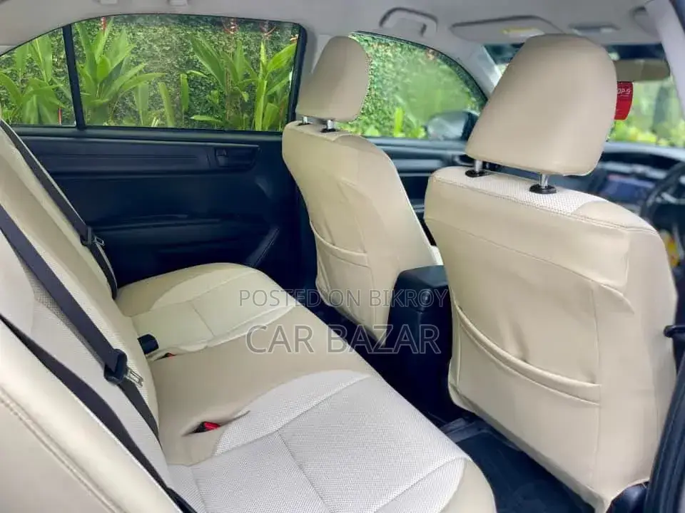 Toyota Axio 2018 Silver