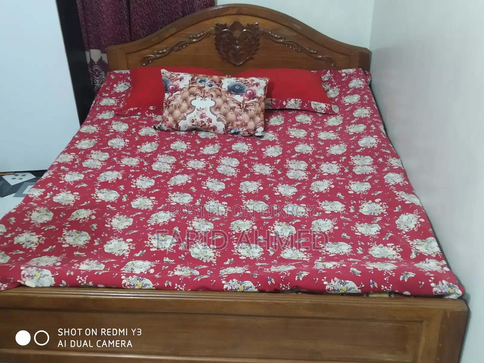 5-by-7 Feet Segun Wooden Bed
