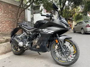 Hero Karizma XMR 210 2024 Black