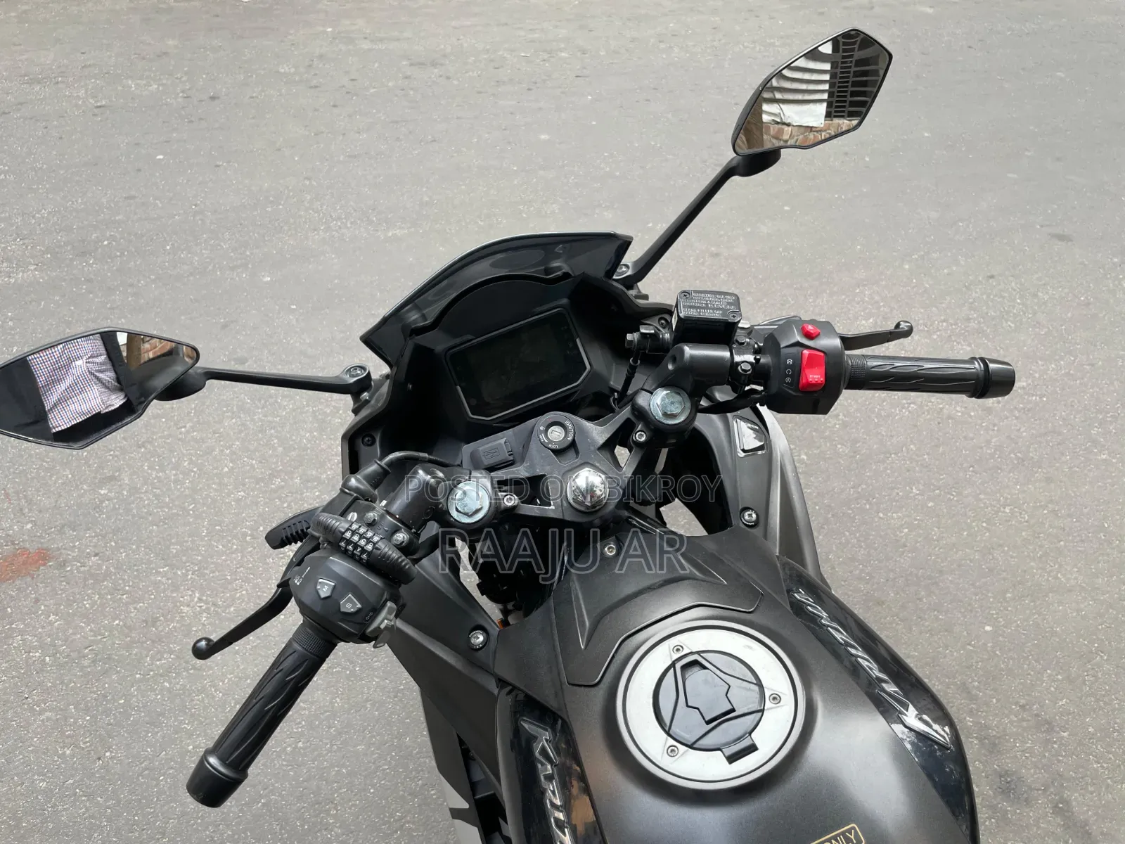 Hero Karizma XMR 210 2024 Black