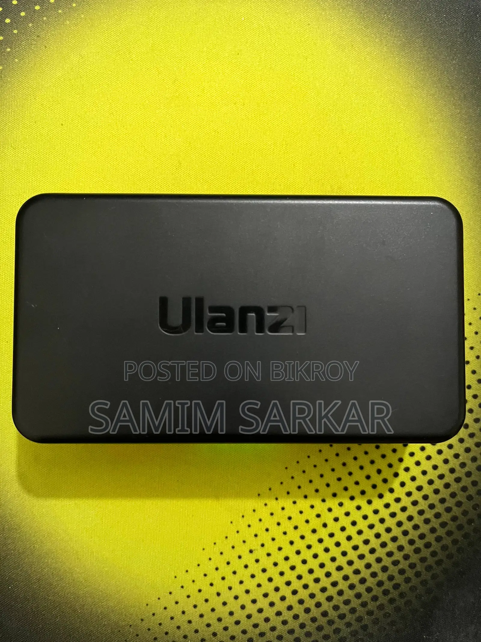 Ulanzi A100 Wireless Lavalier Microphone