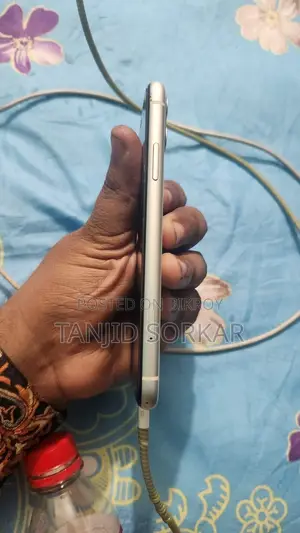 Apple iPhone 11 64 GB White