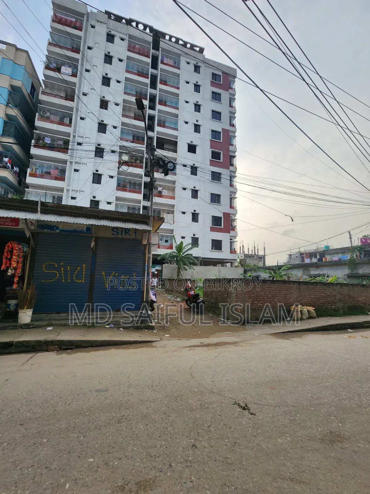 Sale of ready flat share at low price - Ekta Garden